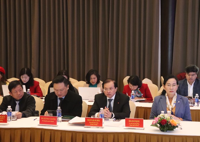 Nhìn lại 15 năm thực hiện Nghị quyết 23-NQ/TW của Bộ Chính trị khoá X về tiếp tục xây dựng và phát triển VHNT trong thời kỳ mới - Anh 2