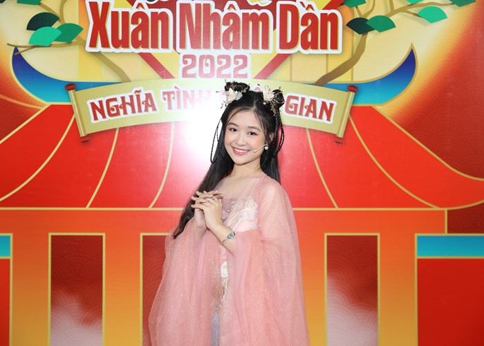 Hữu Châu, Việt Hương, Cẩm Ly tham gia Táo Xuân Quý Mão - Anh 3