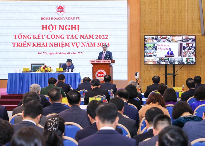 Thủ tướng: Có nền kinh tế độc lập, tự chủ thì mới có điều kiện để giữ vững độc lập, chủ quyền của Tổ quốc - Anh 2