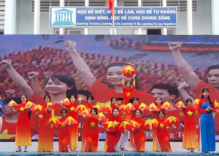 TP.HCM: Hơn 11.000 học sinh, cán bộ, giáo viên tham gia hội trại truyền thống - Anh 1
