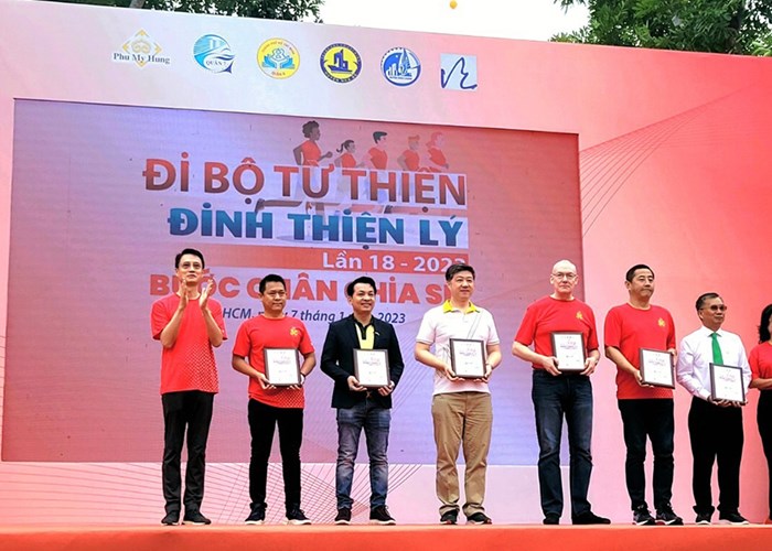 Vinataxi đồng hành cùng Chương trình Đi bộ từ thiện Đinh Thiện Lý lần thứ 18 năm 2023 - Anh 2
