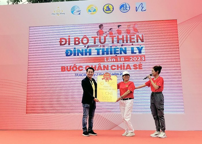 Vinataxi đồng hành cùng Chương trình Đi bộ từ thiện Đinh Thiện Lý lần thứ 18 năm 2023 - Anh 4