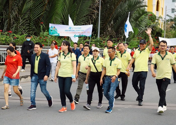 Vinataxi đồng hành cùng Chương trình Đi bộ từ thiện Đinh Thiện Lý lần thứ 18 năm 2023 - Anh 3