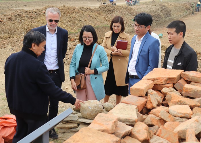 Đại diện UNESCO đánh giá cao công tác khai quật khảo cổ tại Di sản văn hoá thế giới Thành nhà Hồ - Anh 1