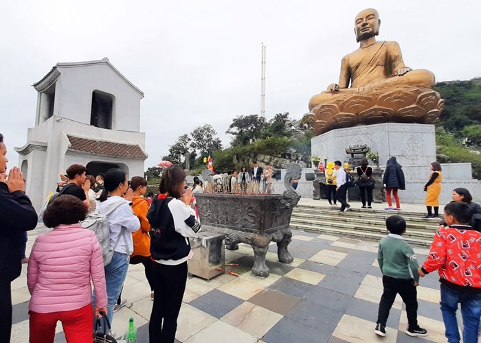 Hội Xuân Yên Tử năm 2023: Đẩy mạnh tuyên truyền về văn minh trong lễ hội - Anh 4