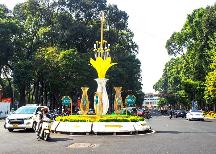 “Trang điểm” cho thành phố đón Xuân - Anh 1