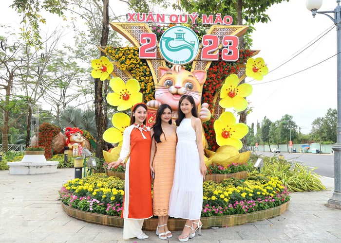 Cần Thơ đón khoảng 370.000 lượt khách du lịch dịp Tết - Anh 1