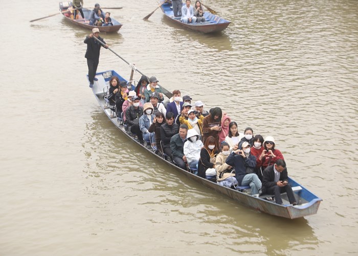 Chùa Hương đông đúc trước ngày khai hội - Anh 3