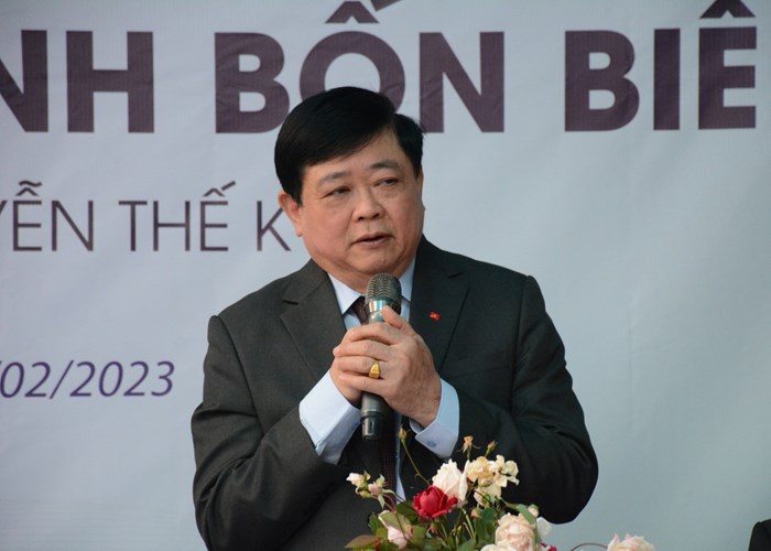 “Lênh đênh bốn biển”: Tiểu thuyết khắc hoạ hành trình 30 năm “Người đi tìm hình của nước” - Anh 2