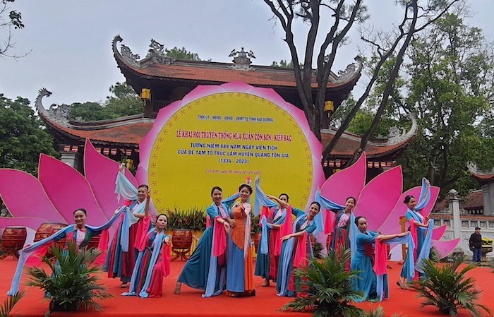 Khai hội mùa Xuân Côn Sơn - Kiếp Bạc năm 2023 - Anh 3
