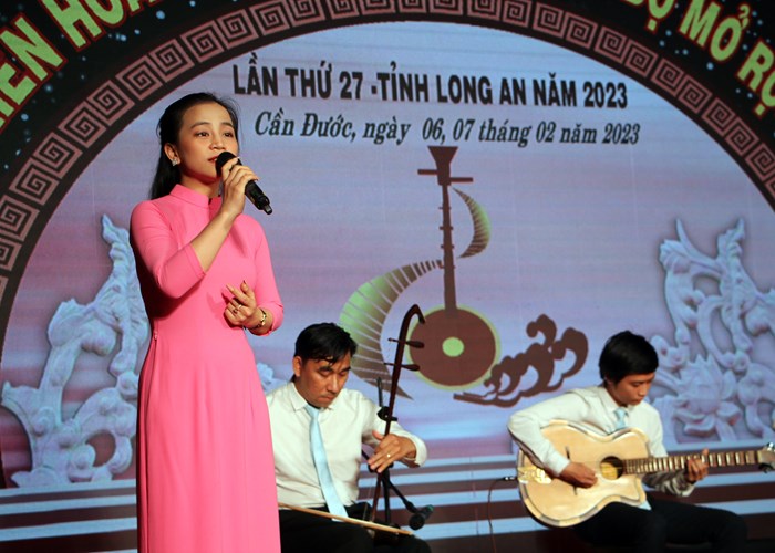 Khai mạc Liên hoan Đờn ca tài tử Nam Bộ tỉnh Long An mở rộng năm 2023 - Anh 3