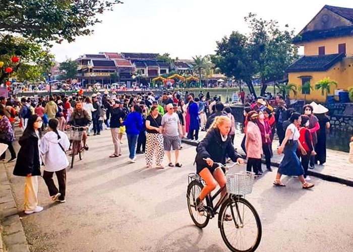 Du lịch thế giới năm 2022 đã phục hồi 63% so với trước dịch Covid-19 - Anh 2