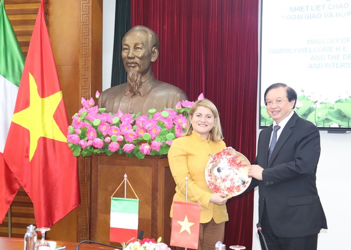 Việt Nam-Italia: Đẩy mạnh hợp tác VHTTDL - Anh 3