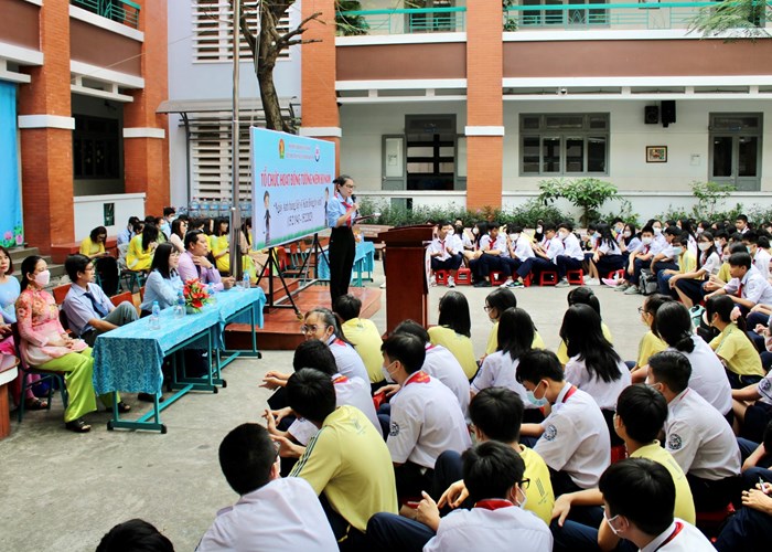 Nhiều hoạt động tưởng niệm 80 năm Ngày Anh hùng liệt sĩ Kim Đồng hy sinh - Anh 1