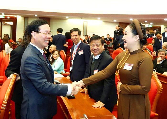 Tạo điều kiện tốt nhất để các nhà khoa học, trí thức, văn nghệ sĩ tiếp tục tận tâm, tận hiến vì quốc gia, dân tộc - Anh 6