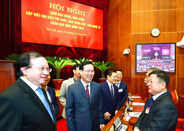 Tạo điều kiện tốt nhất để các nhà khoa học, trí thức, văn nghệ sĩ tiếp tục tận tâm, tận hiến vì quốc gia, dân tộc - Anh 7