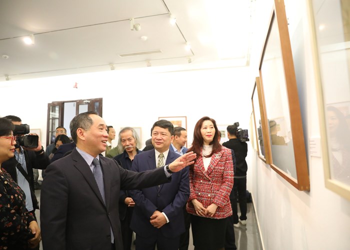 80 năm Đề cương về văn hoá Việt Nam: Chiêm ngưỡng những hoạ phẩm kinh điển của các nghệ sĩ- chiến sĩ - Anh 2