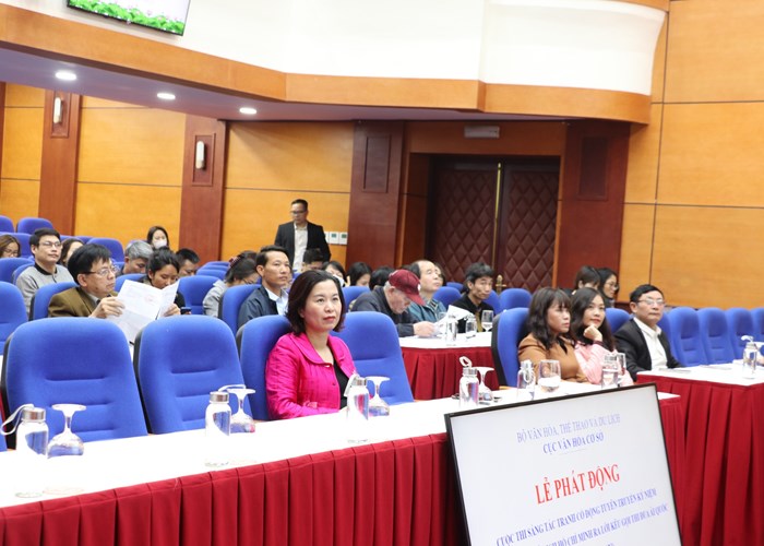Sáng tác tranh cổ động tuyên truyền 75 năm Ngày Chủ tịch Hồ Chí Minh ra Lời kêu gọi thi đua ái quốc - Anh 2