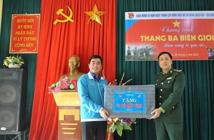 “Tháng ba biên giới” tại huyện biên giới Mường Lát - Anh 2