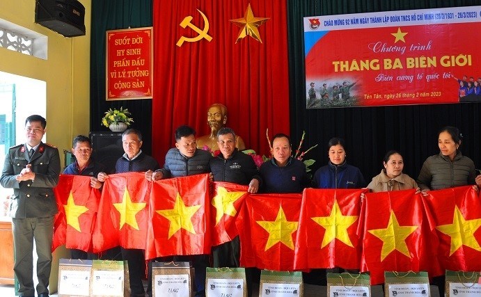 “Tháng ba biên giới” tại huyện biên giới Mường Lát - Anh 1