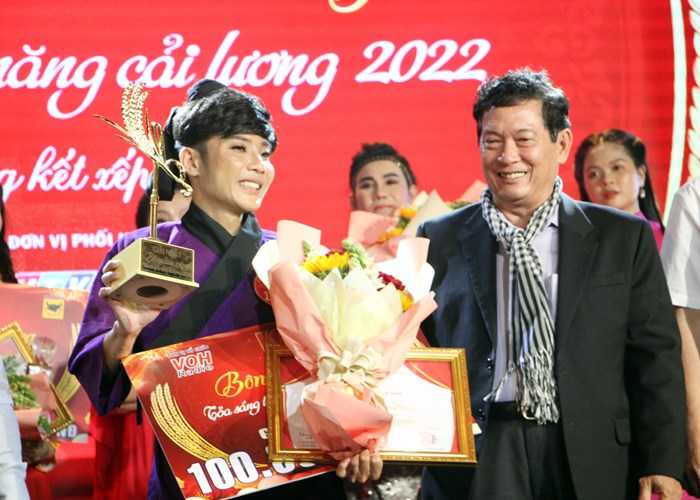 Thí sinh đến từ Vĩnh Long đạt Quán quân Bông lúa vàng - Anh 1