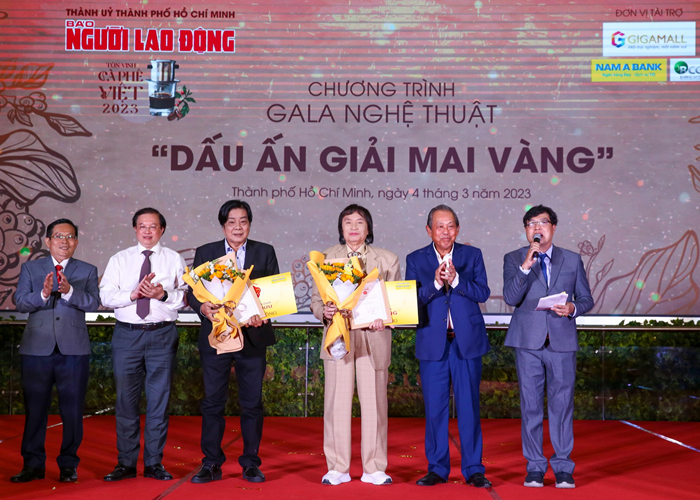 Gala nghệ thuật “Dấu ấn giải Mai Vàng”: Đưa nghệ sĩ đến với cộng đồng - Anh 1