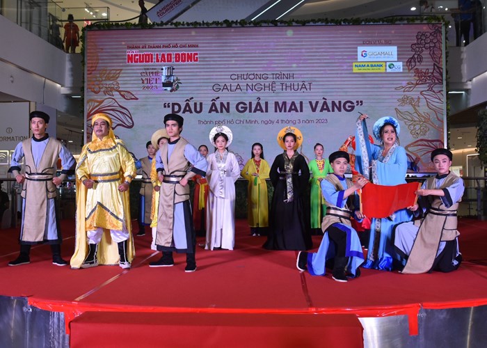 Gala nghệ thuật “Dấu ấn giải Mai Vàng”: Đưa nghệ sĩ đến với cộng đồng - Anh 3