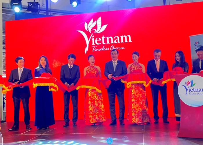 Khai trương gian hàng chung Việt Nam tại Hội chợ ITB (Đức) 2023 - Anh 2