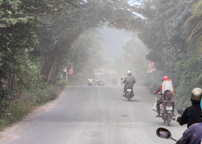 Gập ghềnh đường du lịch An Giang - Anh 4