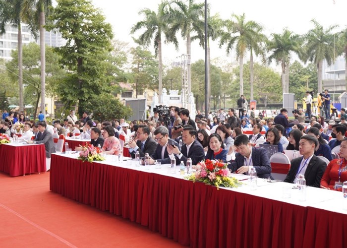 Phát động Giải báo chí tuyên truyền về sử dụng năng lượng tiết kiệm và hiệu quả - Anh 1