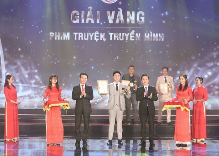 Vinh danh 36 giải Vàng tại Liên hoan Truyền hình toàn quốc - Anh 4