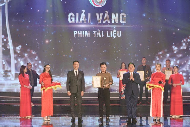 Vinh danh 36 giải Vàng tại Liên hoan Truyền hình toàn quốc - Anh 2