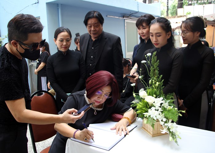 "NSND Diệp Lang đã viết nên trang sử đẹp cho nghệ thuật Cải lương” - ảnh 7