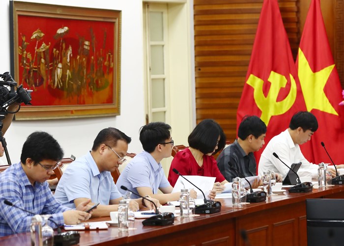 Bộ trưởng Nguyễn Văn Hùng:  Tạo dấu ấn hội tụ những “kho báu di sản” trên vùng đất Tổ - Anh 9
