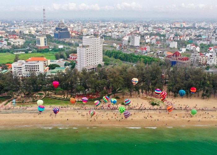 Biển trời Phan Thiết rực rỡ sắc màu khinh khí cầu - Anh 5