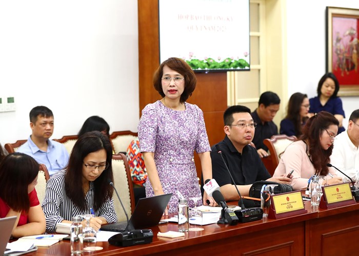 Nhìn thẳng vào vướng mắc, tháo gỡ tồn đọng kéo dài tại Hãng phim truyện Việt Nam - Anh 9