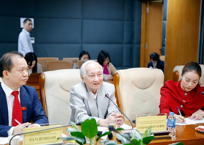 Phát huy giá trị “Đề cương về văn hóa Việt Nam”: Nâng cao trí lực, bồi dưỡng tri thức cho con người Việt Nam - Anh 3