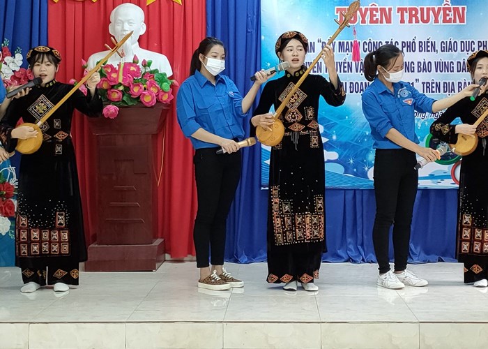 Bộ VHTTDL: Đổi mới nội dung, hình thức PBGDPL phù hợp với từng đối tượng và lĩnh vực - Anh 1