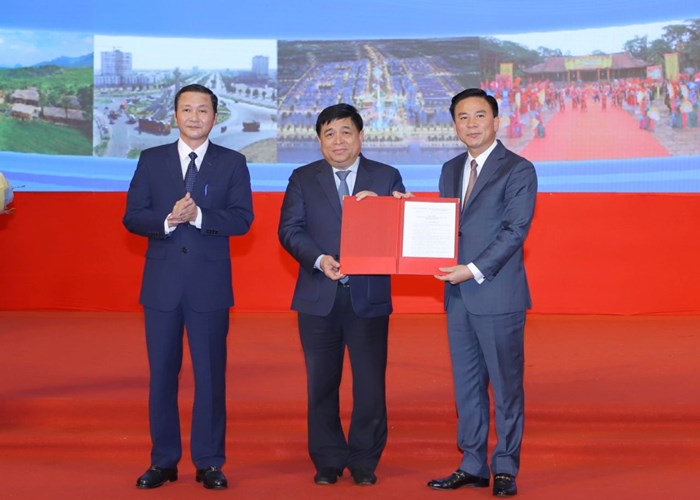 Công bố quy hoạch tỉnh Thanh Hóa tầm nhìn đến năm 2045 - Anh 1