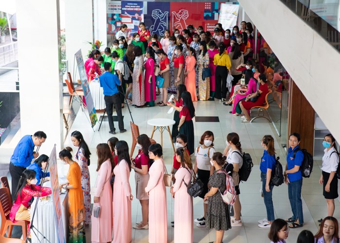 360 thí sinh là giáo viên tham gia hội thi “Người ươm mầm” 2023 - Anh 1