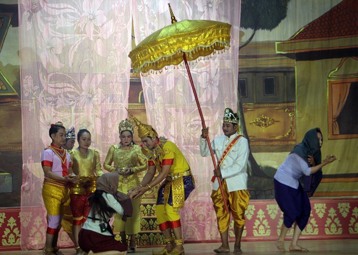 Khai mạc Liên hoan Nghệ thuật sân khấu Dù kê Khmer Nam Bộ - Anh 5