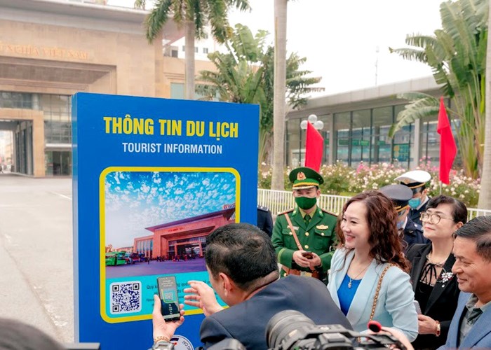 Hình thành hệ sinh thái chuyển đổi số du lịch thống nhất - Anh 1
