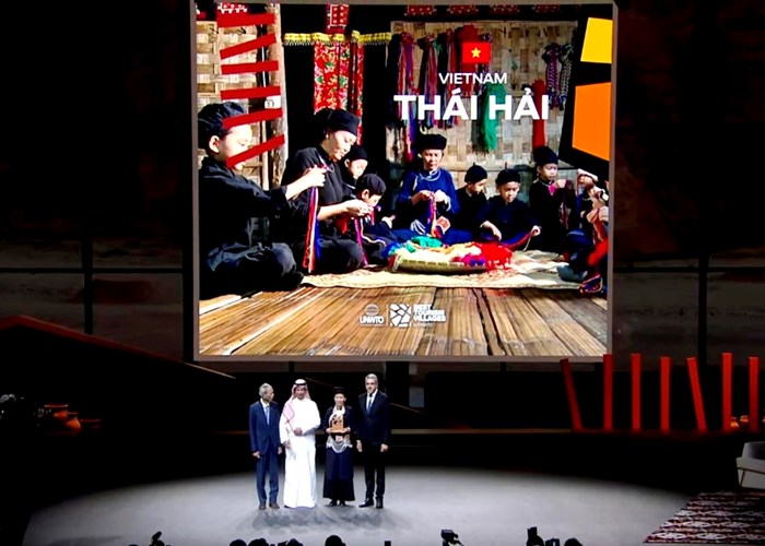 Giải thưởng “Làng Du lịch tốt nhất” lần thứ 3 - Anh 1