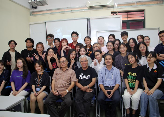 Nhà báo Nick Út “tiếp lửa” cho sinh viên báo chí - Anh 3