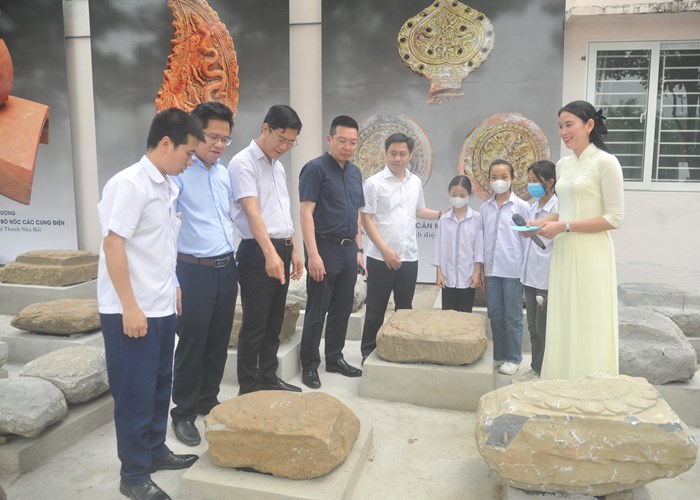 Khánh thành Không gian trưng bày hiện vật ngoài trời Di sản thế giới Thành nhà Hồ - Anh 2