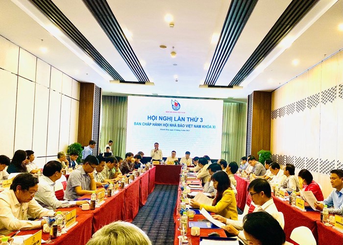 Chú trọng, tăng cường hơn nữa  đạo  đức nghề nghiệp, đạo đức báo chí - Anh 1