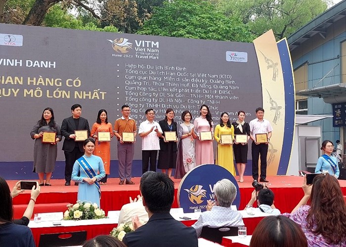 Trên 60.000 lượt người đến tham quan và mua sản phẩm du lịch tại VITM 2023 - Anh 4
