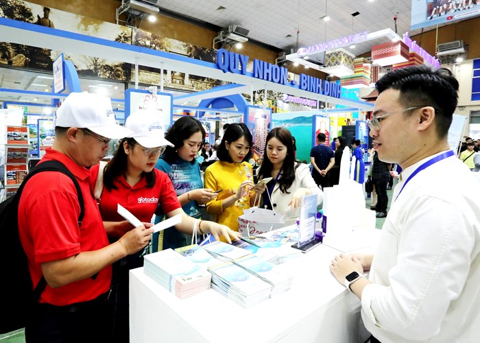 Trên 60.000 lượt người đến tham quan và mua sản phẩm du lịch tại VITM 2023 - Anh 2