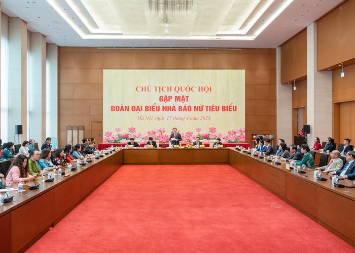 Chủ tịch Quốc hội: Báo chí phải thực sự trở thành cầu nối giữa Đảng, Nhà nước với Nhân dân - Anh 2