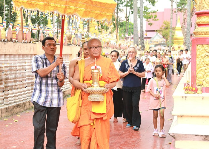 Đồng bào Khmer Cần Thơ đón Tết Chôl Chnăm Thmây vui tươi, phấn khởi - Anh 2